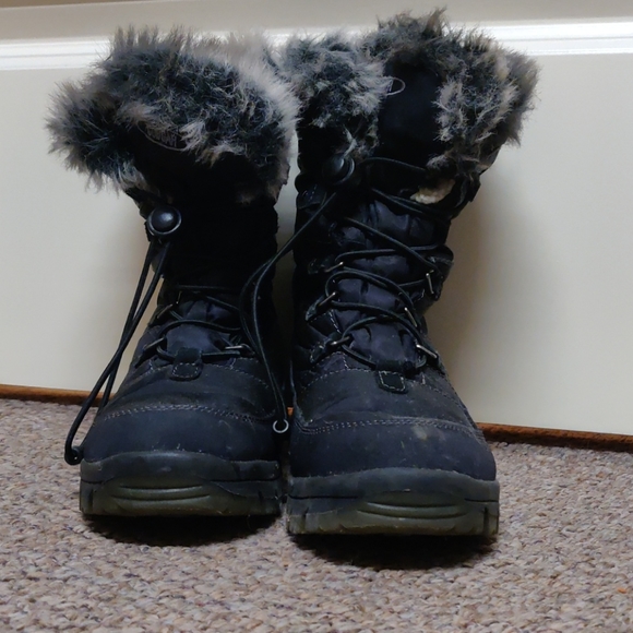 Snow boots - Picture 2 of 2